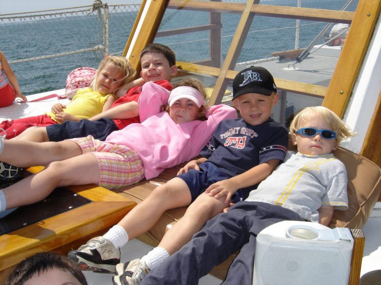 6 Tips For Sailing With Kids Onboard The Liberté - The Liberté